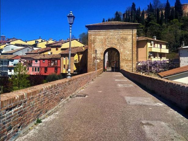 Foto di Ponte San Martino